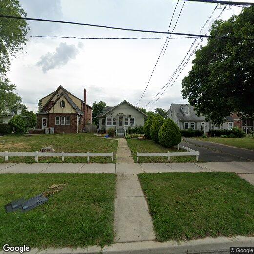 213 S East Ave Unit Apt 2, Vineland, NJ 08360 Room for Rent in