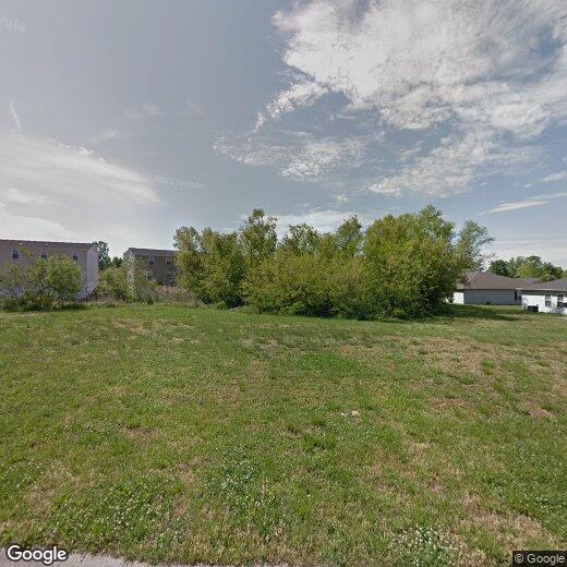 6877 Augusta Dr Unit 6899, Newburgh, IN 47630 Room for Rent in