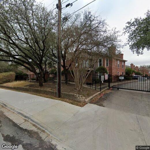 Primary Photo - 7522 Holly Hill Dr