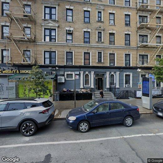 Foto principal - ROOM ONLY in 2-bed/1.0-bath Home