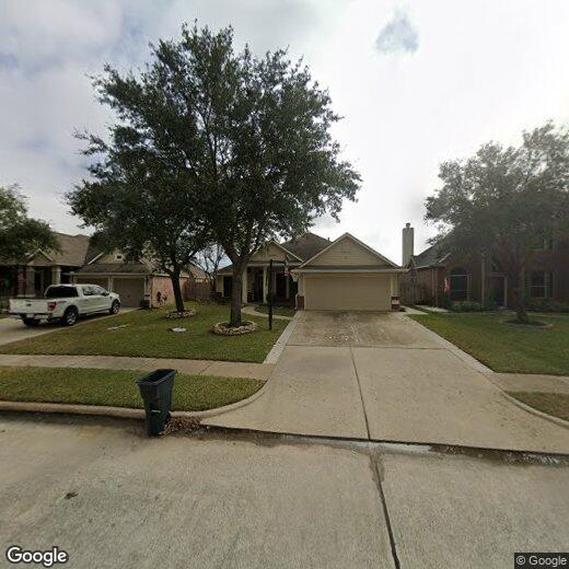 Foto principal - 9107 Fernwillow Dr