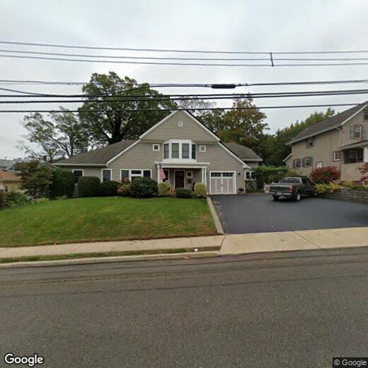Primary Photo - 51 Oakwood Ave