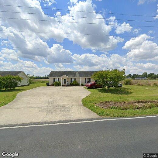 Foto principal - "Charming 2-Bed, 2-Bath Duplex in Ayden, N...