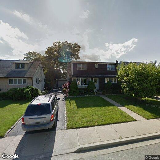 100 Vincent Rd, Hicksville, NY 11801 House for Rent in Hicksville, NY