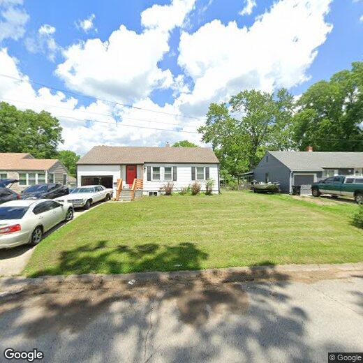 Primary Photo - 5 BEDROOM IN INDEPENDENCE!!!