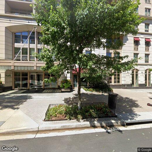 Primary Photo - 888 N Quincy St