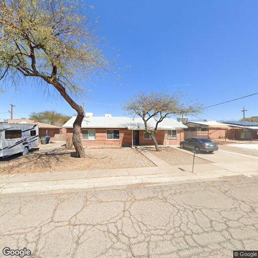 Primary Photo - 4935 E Julia St