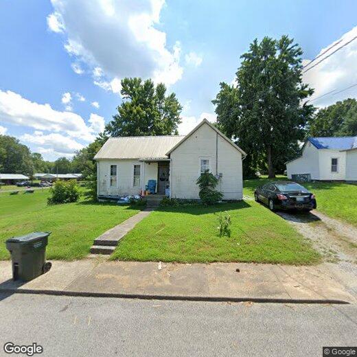 Primary Photo - 640 W Center St