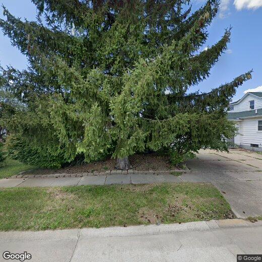 Primary Photo - 690 E Huron River Dr