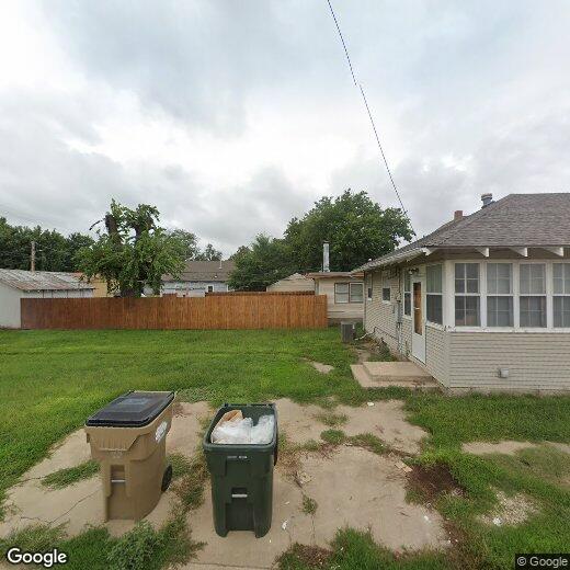 165 W 5th St, Hoisington, KS 67544 House for Rent in Hoisington, KS