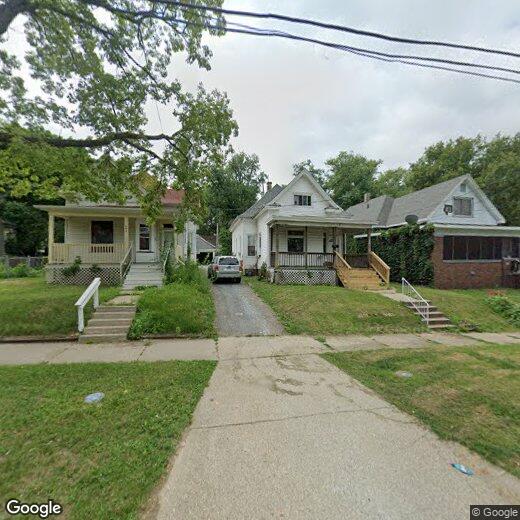 200 E Archer Ave, Peoria, IL 61603 House for Rent in Peoria, IL