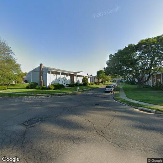 14 Carriage Path N, Milford, CT 06460 Condo for Rent in Milford, CT