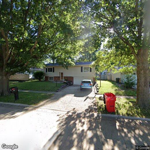 Primary Photo - 1010 Hollycrest Dr