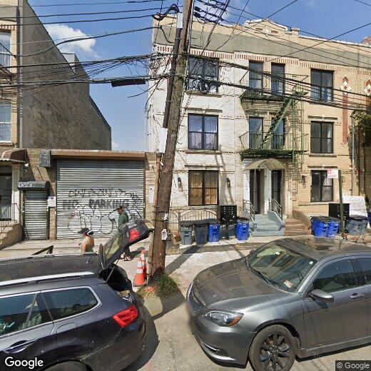 Primary Photo - 81 Beadel St