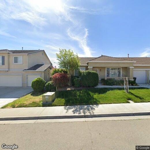 Foto principal - 1828 Chaparral Dr