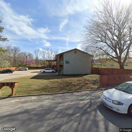 969 W Holly St Unit 8, Fayetteville, AR 72703 Room for Rent in