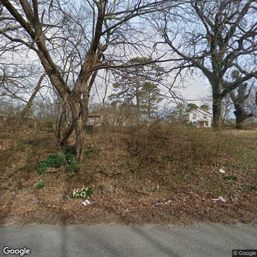Primary Photo - 2211 W Central St, Siloam Springs, AR 72761