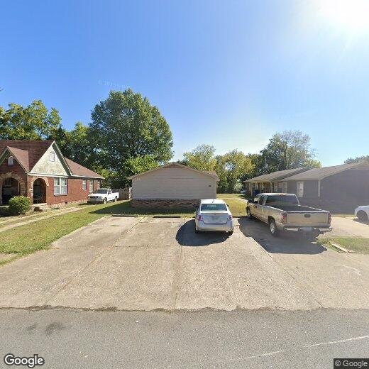 Foto principal - 1918 N Magnolia St