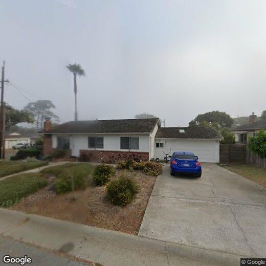 Primary Photo - 920 Hillcrest Ct