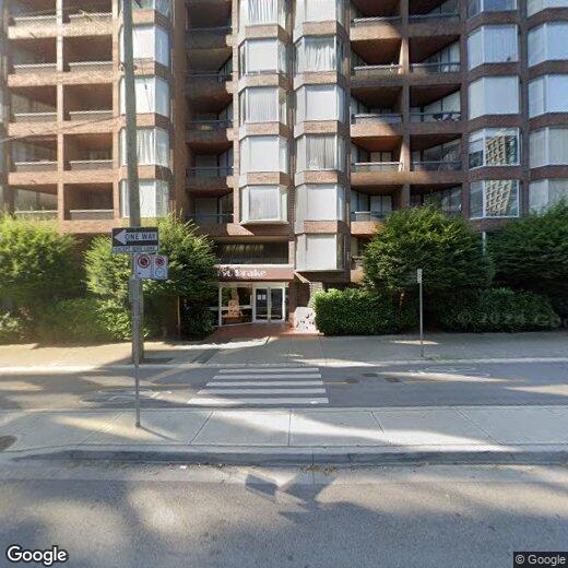 Photo principale - 950 Drake St