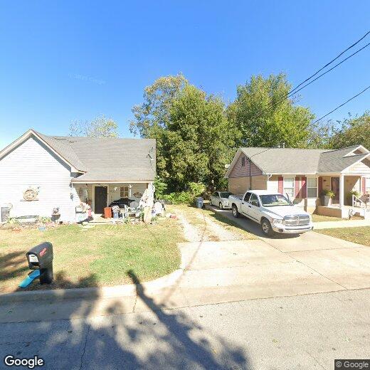 904 E Walnut St, Shawnee, OK 74801 House Rental in Shawnee, OK