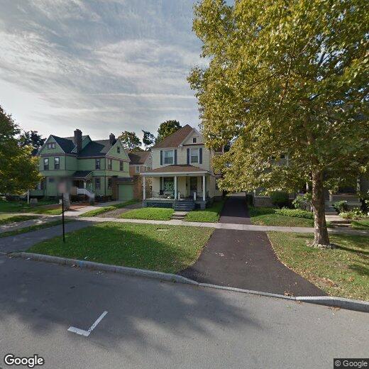 Primary Photo - 745 University Ave