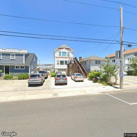 Primary Photo - 118 Sampson Ave