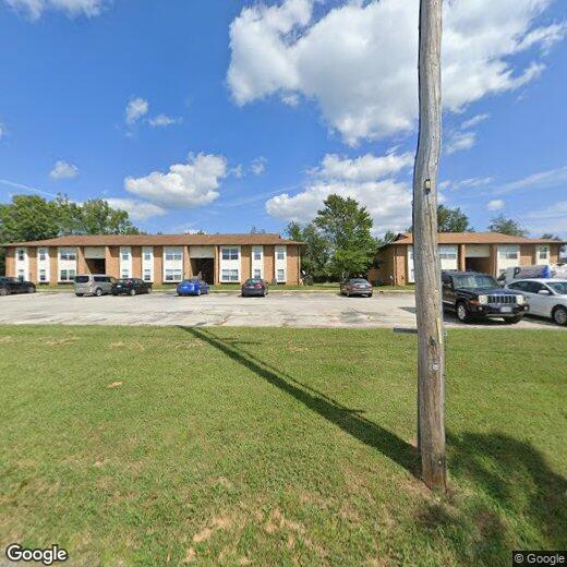 174176 Church St, Hollister, MO 65672 Room for Rent in Hollister, MO