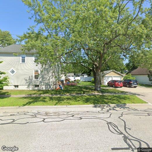 Primary Photo - 1200 Pennoyer Ave