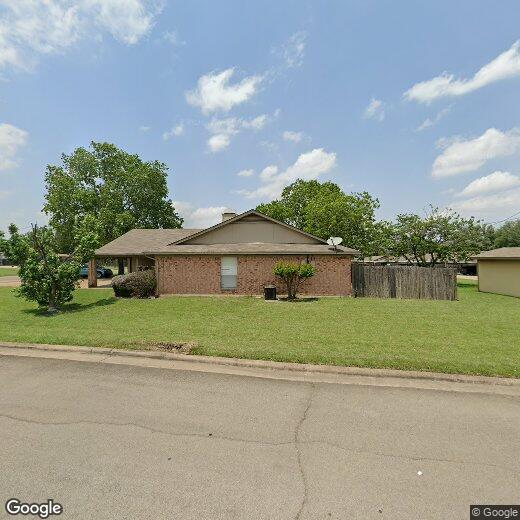 Primary Photo - 200-202-202 Aztec Dr