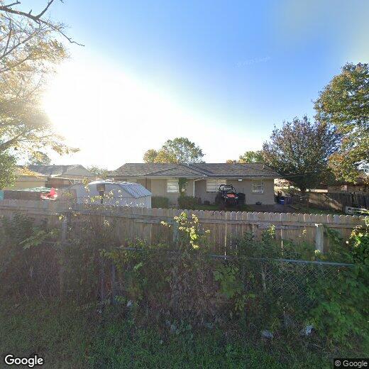 Foto principal - 205 Valencia Dr