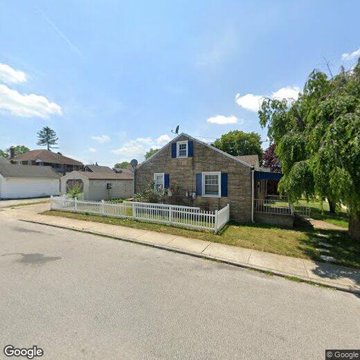 Primary Photo - 848 E Maple St