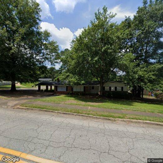 Primary Photo - 905 Eisenhower Dr