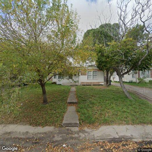 Primary Photo - 769 W Cornelia Cir