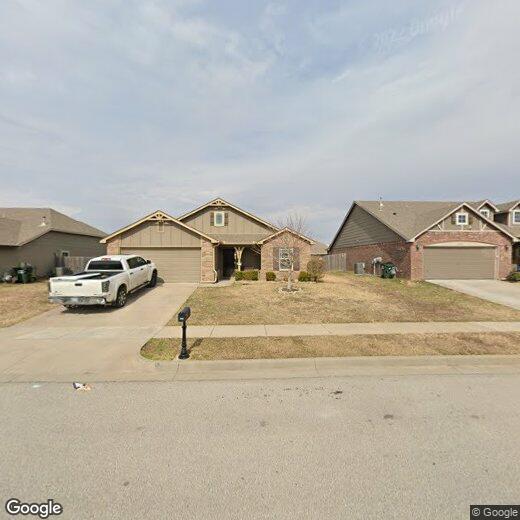 Foto principal - 12015 E 110th St N