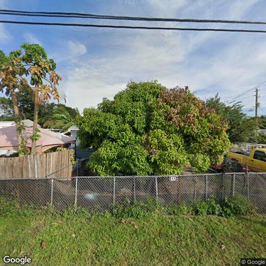 Foto principal - 2045 NW 71st St