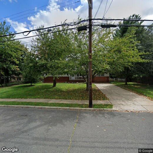 Primary Photo - 240 Redwood Ave