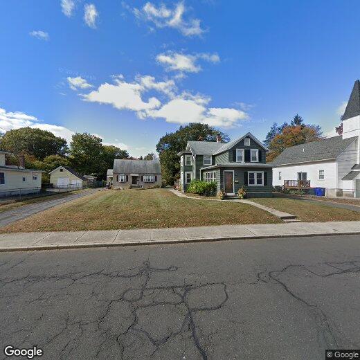 276 Bristol St, Southington, CT 06489 Room for Rent in Southington