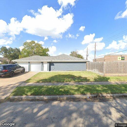 Primary Photo - 327 Gentilly Dr