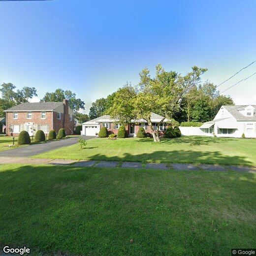 Primary Photo - 206 W Oak St