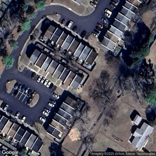 Primary Photo - 3 Bed 1.5 Bath Townhome