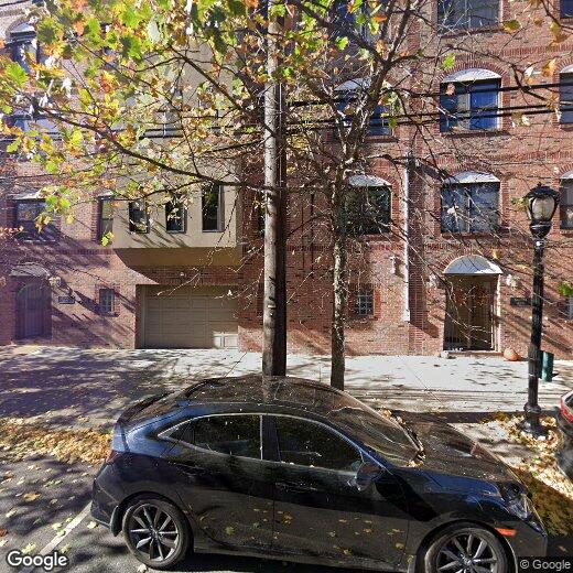 Primary Photo - 214 Jackson St