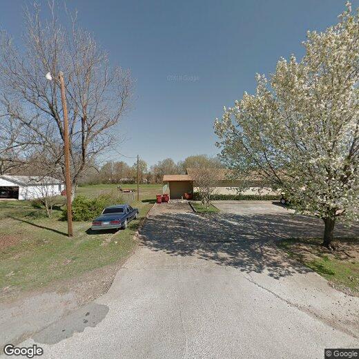 Primary Photo - 150 E Division St