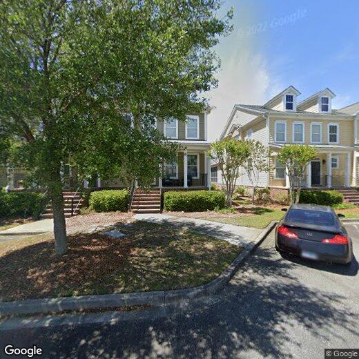Primary Photo - 323 Lakeview Dr