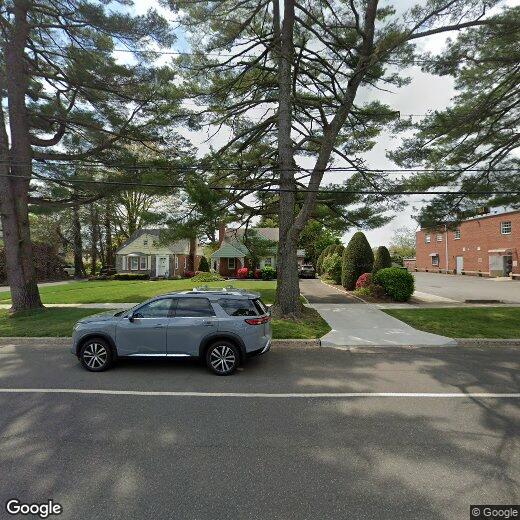 Primary Photo - 485 Mineola Blvd