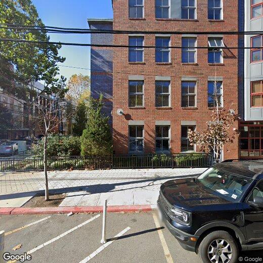 Foto principal - 812 Grand St