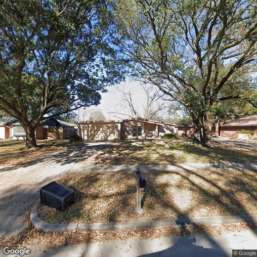 Primary Photo - 15510 Shanghai St