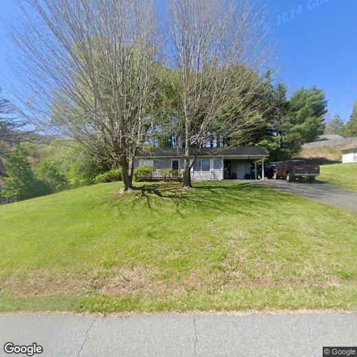 Primary Photo - 3 br, 1 bath House - 238 Valley View Dr