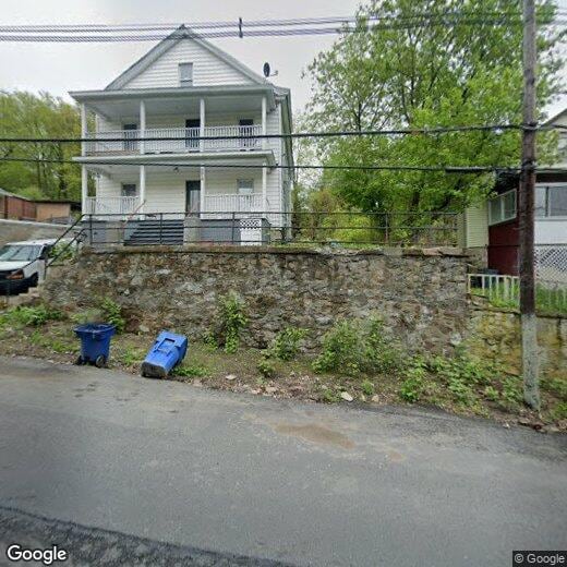 272 N Walnut St Unit 3, Waterbury, CT 06704 Room for Rent in