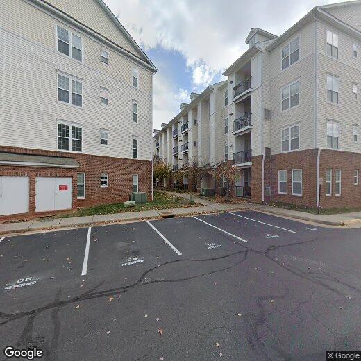 21228 McFadden Sq Unit 113, Potomac Falls, VA 20165 Condo for Rent in